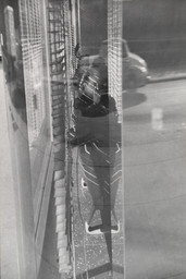 Henri Cartier-Bresson. Henri Cartier-Bresson: An Eye at The Museum of Modern Art, New York. 1947. 1947