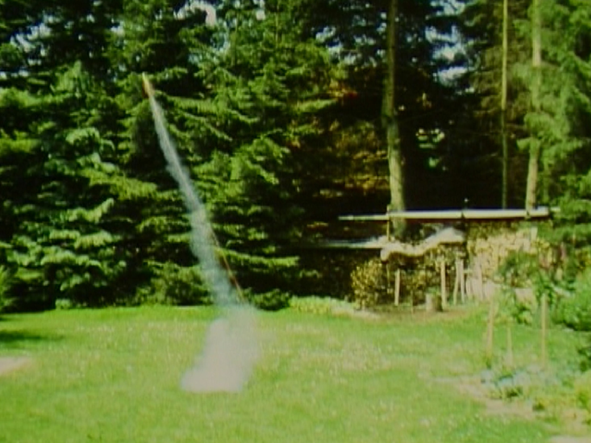 Roman Signer. Rocket