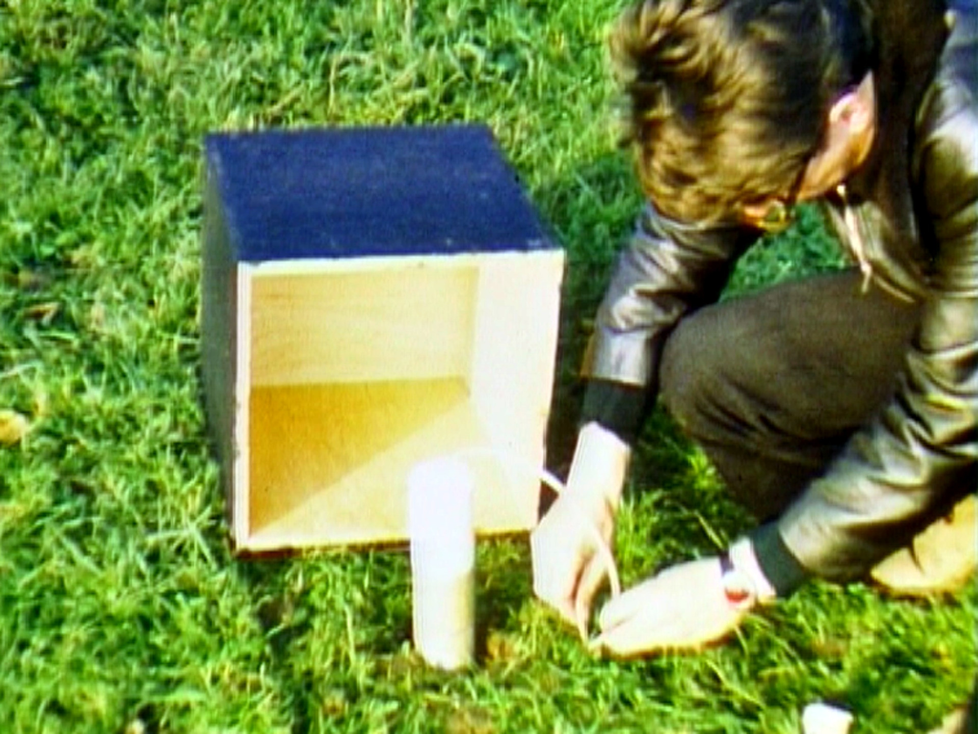 Roman Signer. Box. 1976