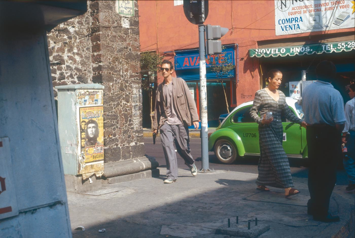Francis Alÿs. Re-enactments. 2001