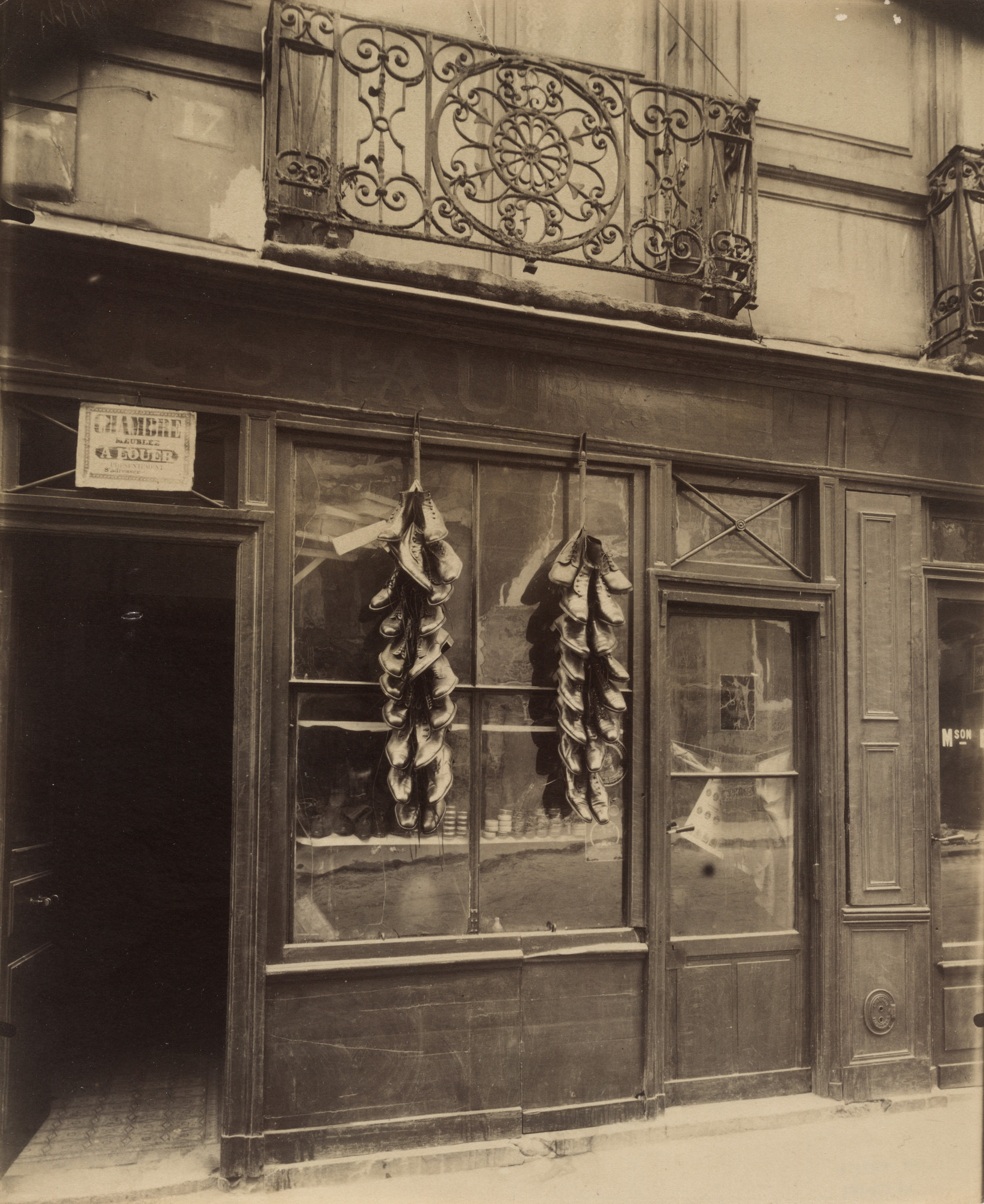 Eugène Atget. Balcon, 17 rue du Petit-Pont. 1913 | MoMA