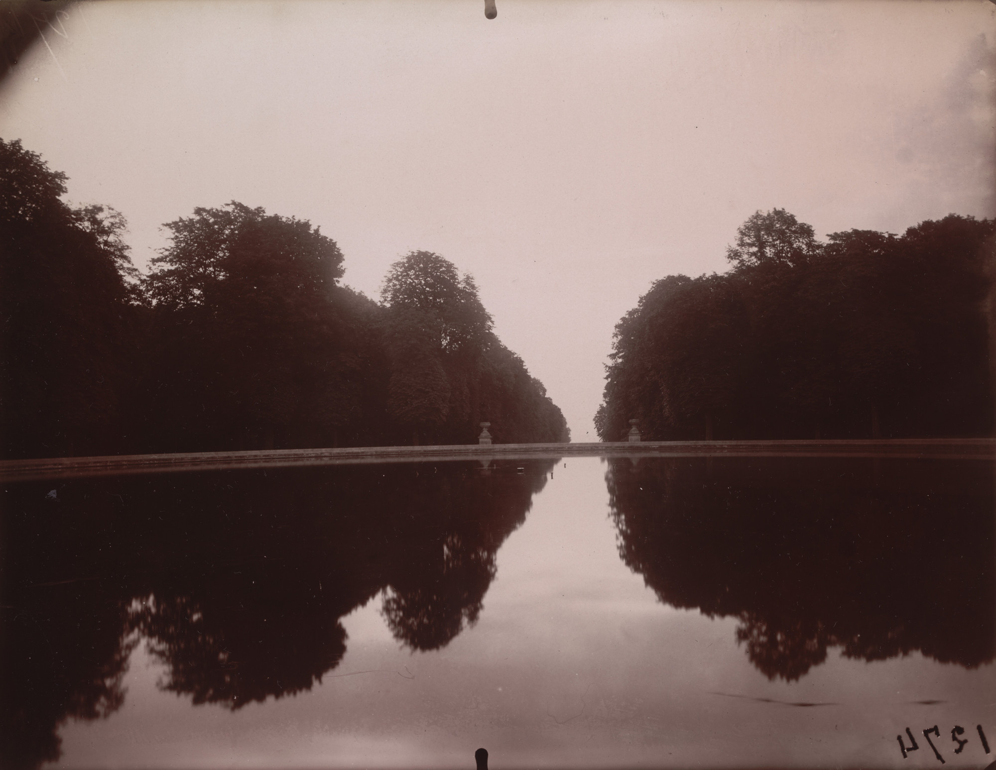 Eugène Atget. Saint-Cloud