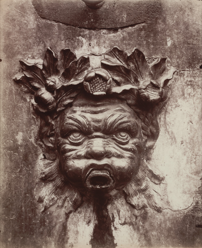 Fontaine, rue Garancière, Eugène Atget, 1900, Albumen silver print