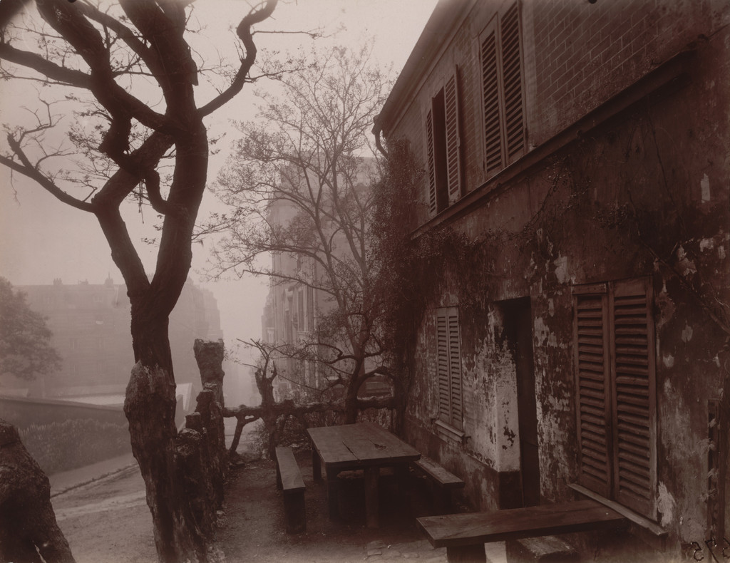 Rue des Saules, Auberge du Lapin Agile, Eugène Atget, Avril 1926, Gelatin silver printing-out-paper print