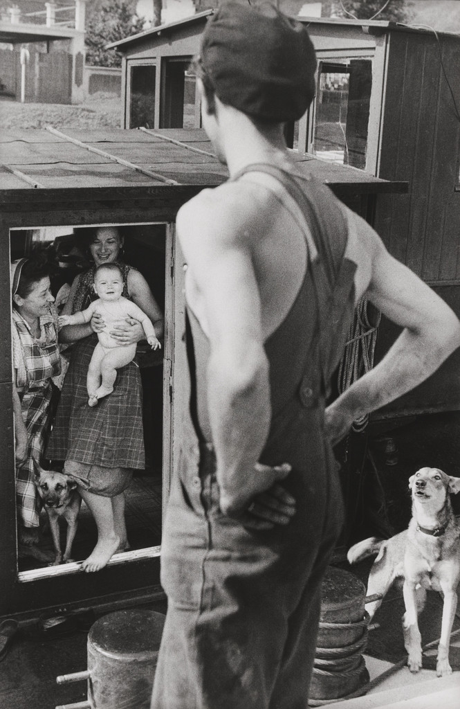 River Sailor and Family, France