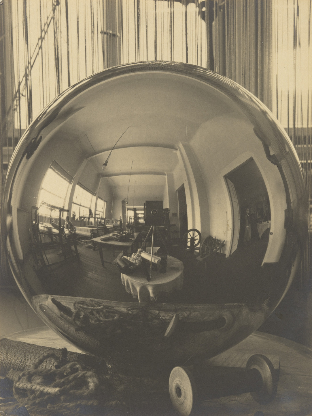 Georg Muche. Reflection: the Weaving Workshop in the Ball. 1921