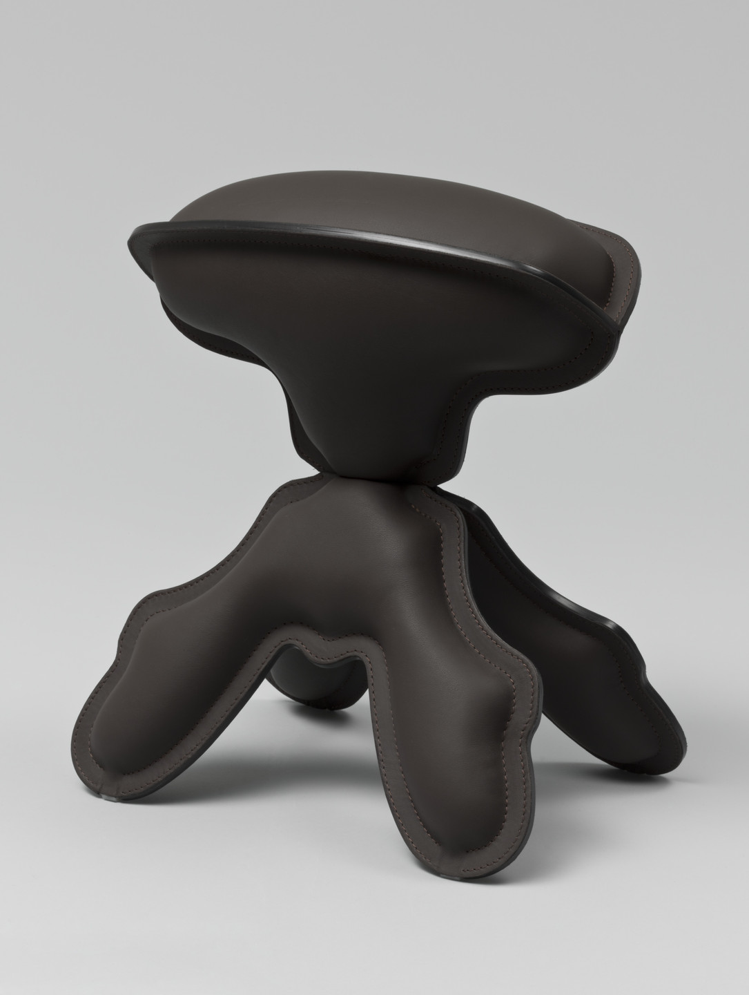 Demakersvan, Judith de Graauw. Miss Judith Stool. 2004