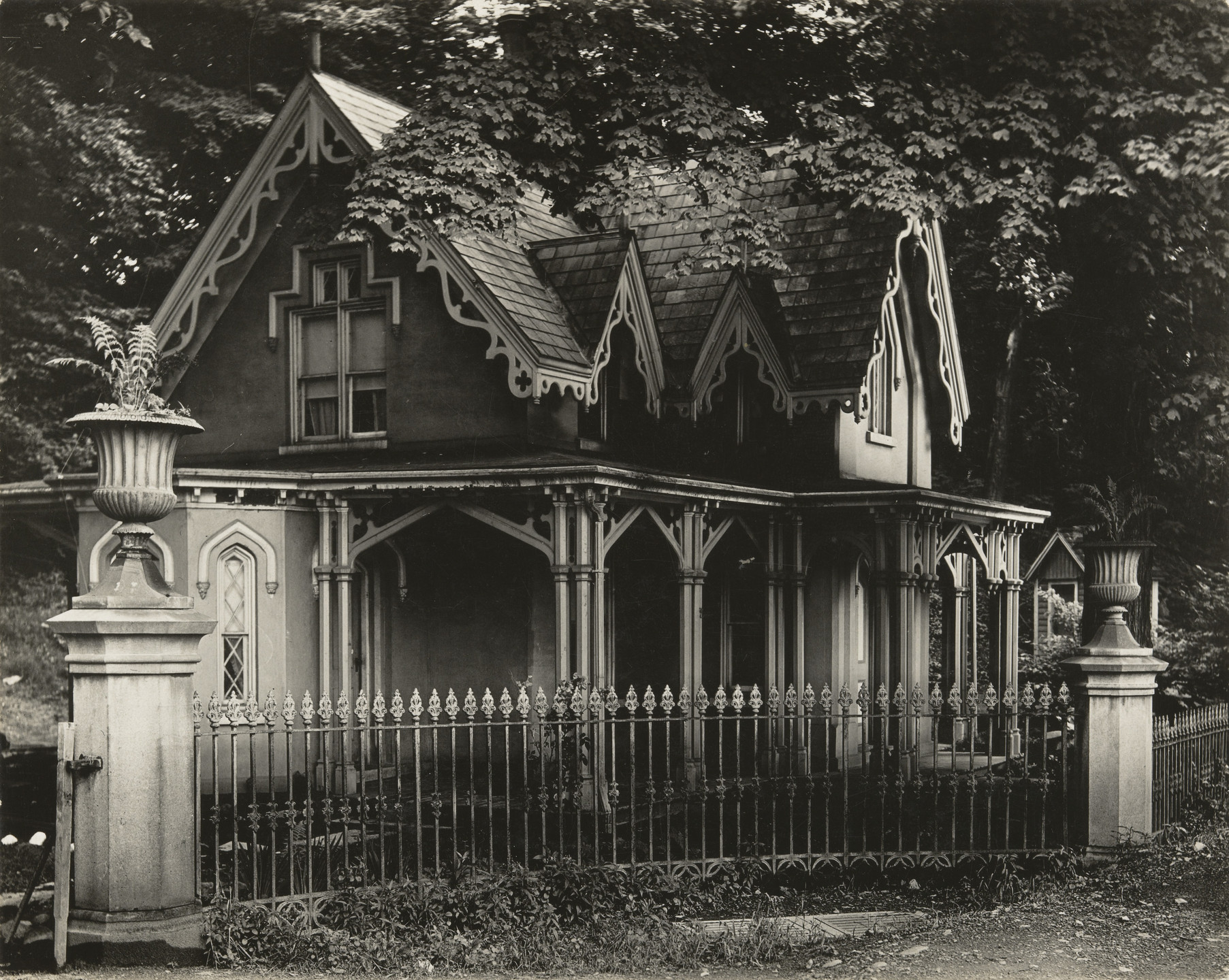 Walker Evans. Gothic Gate near Poughkeepsie, New York. 1931