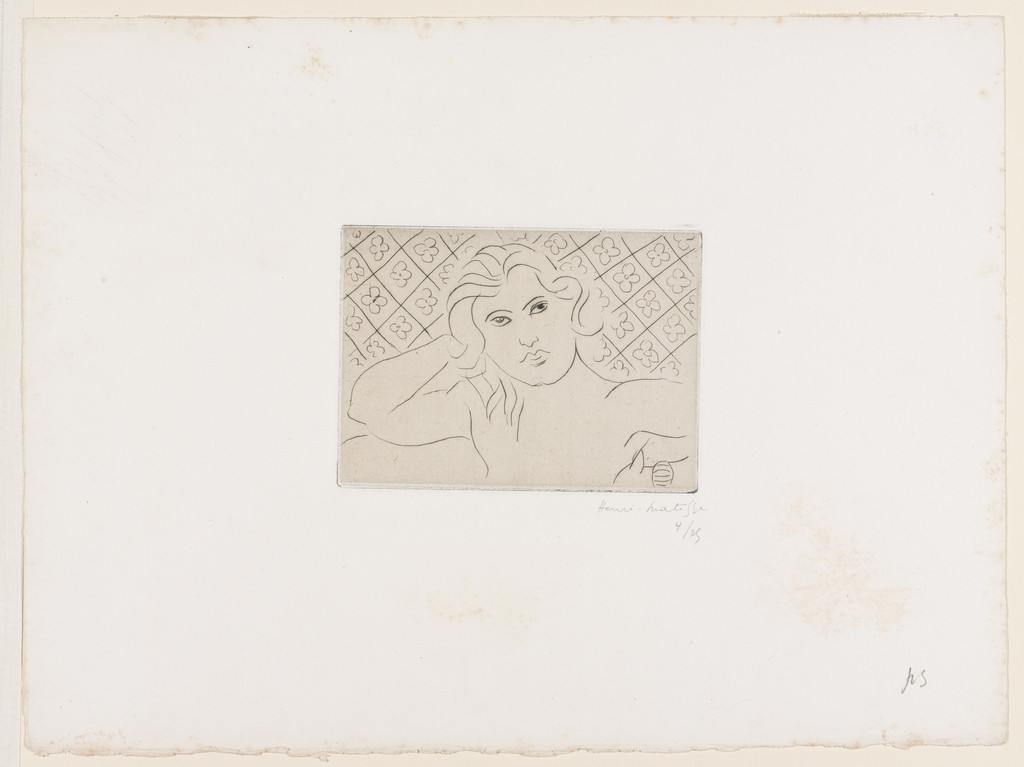 Torso, flowered background (Torse, fond fleuri)