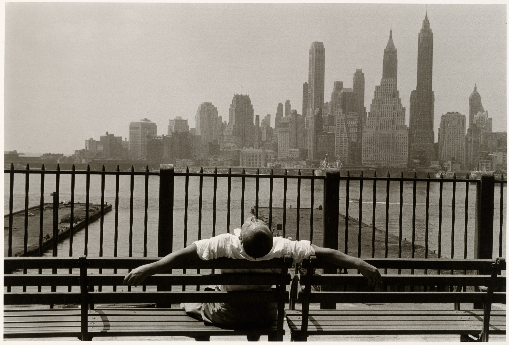 Louis Stettner. Manhattan from the Promenade, Brooklyn, New York. 1954