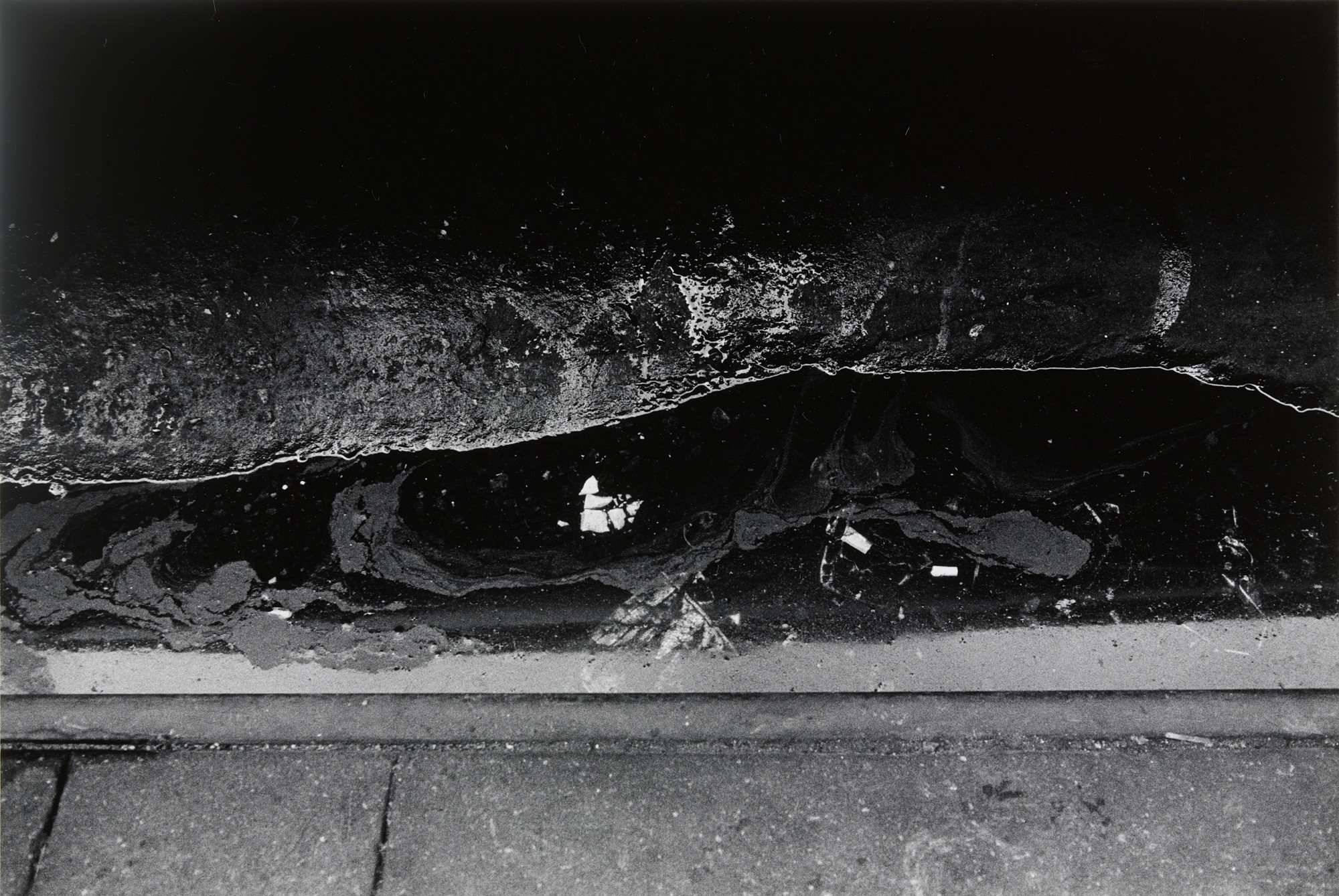 Joseph Dankowski. Gutter