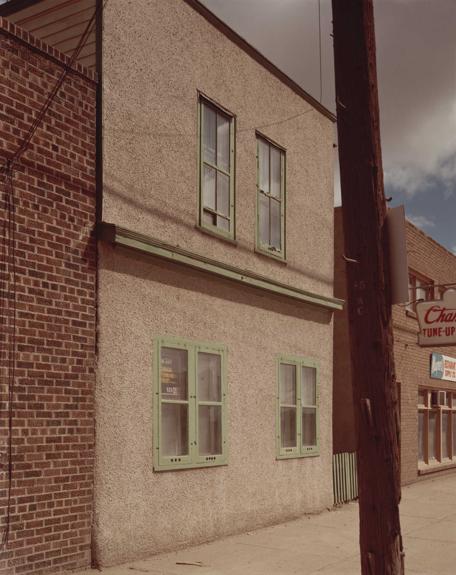 Stephen Shore. Dewdney Ave., Regina, Saskatchewan, August 17, 1974