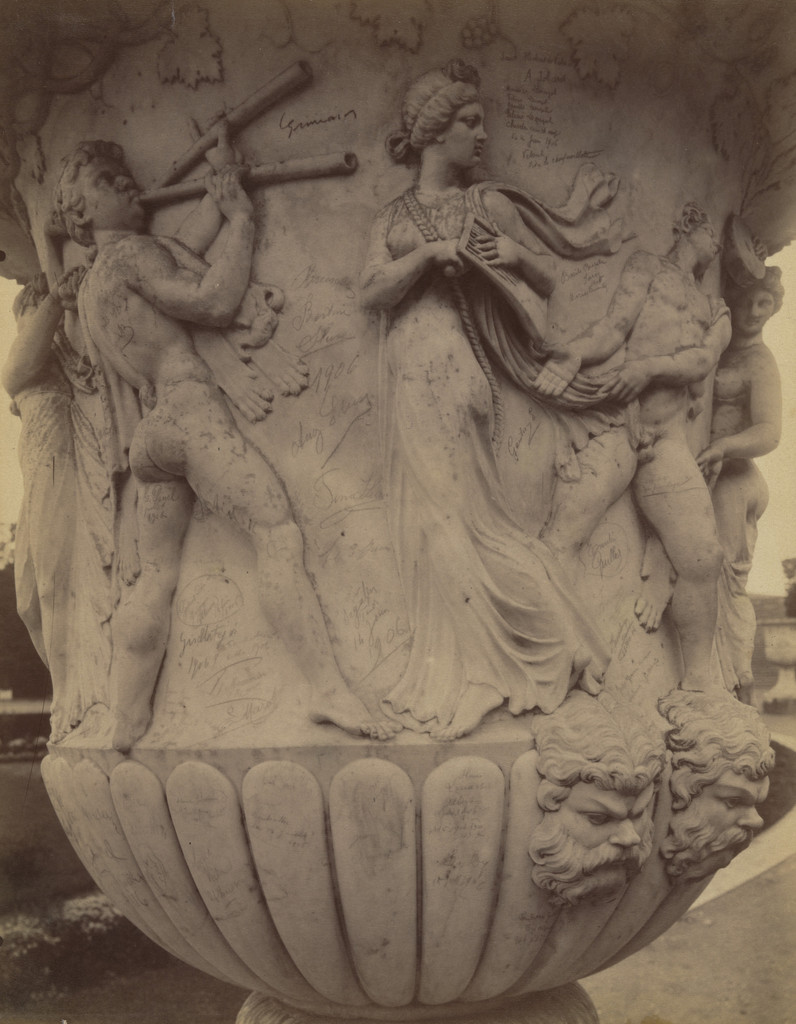 Versailles, vase (détail)