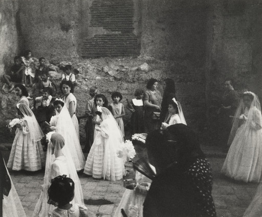 Robert Frank. Communion, Valencia. 1952