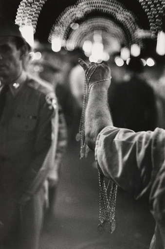 Robert Frank. Medals, New York. 1951