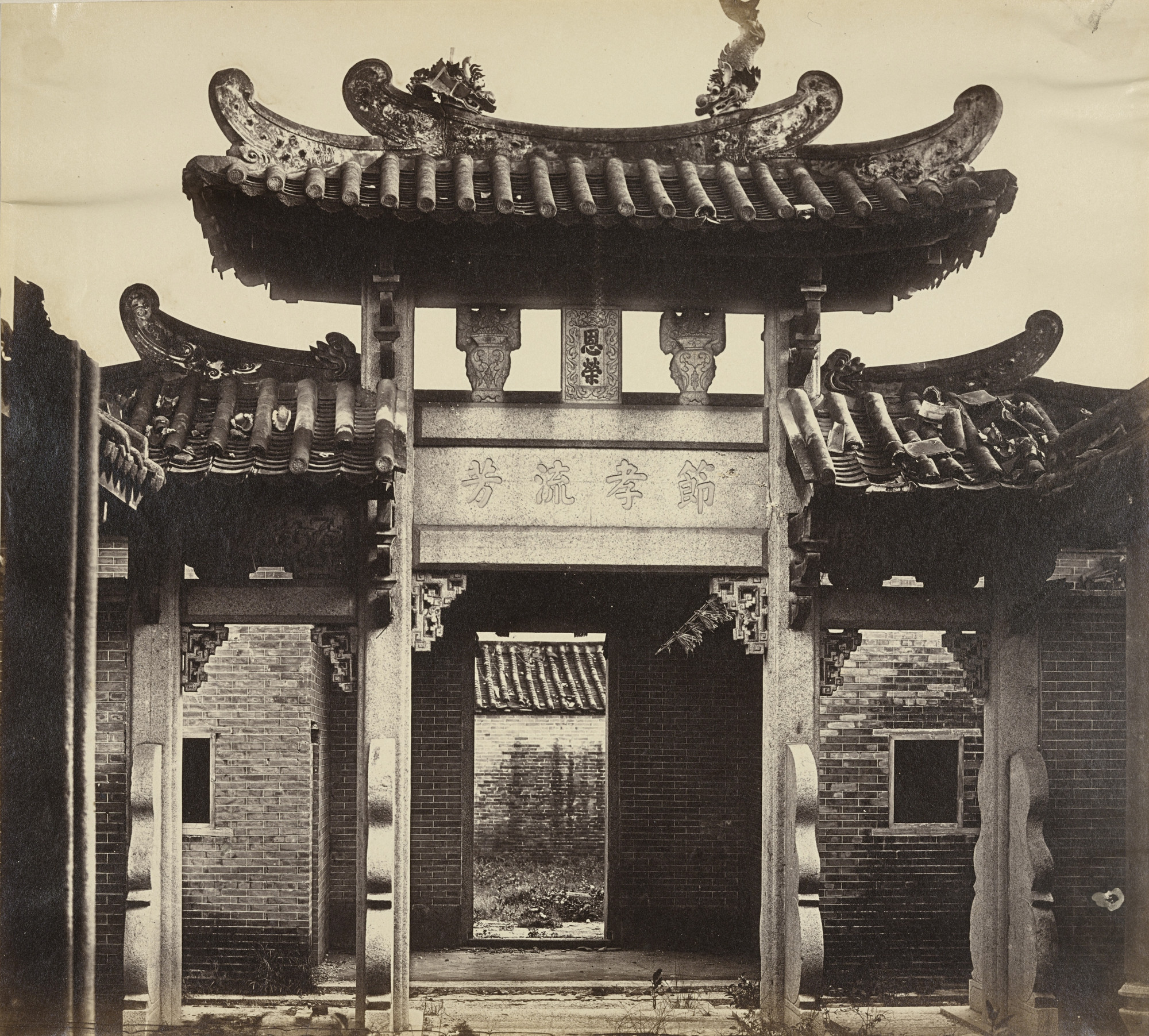 Felice Beato. Arch in Confucius Temple, Canton