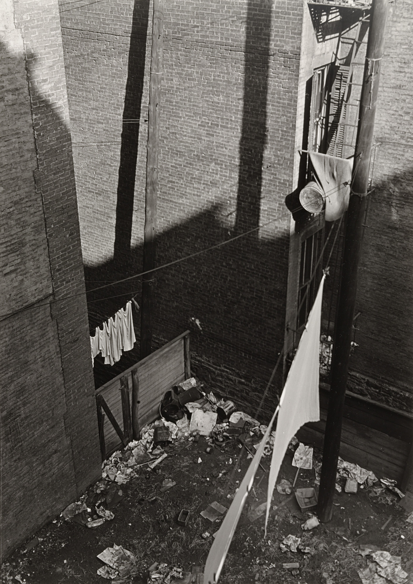 Aaron Siskind. Backyard