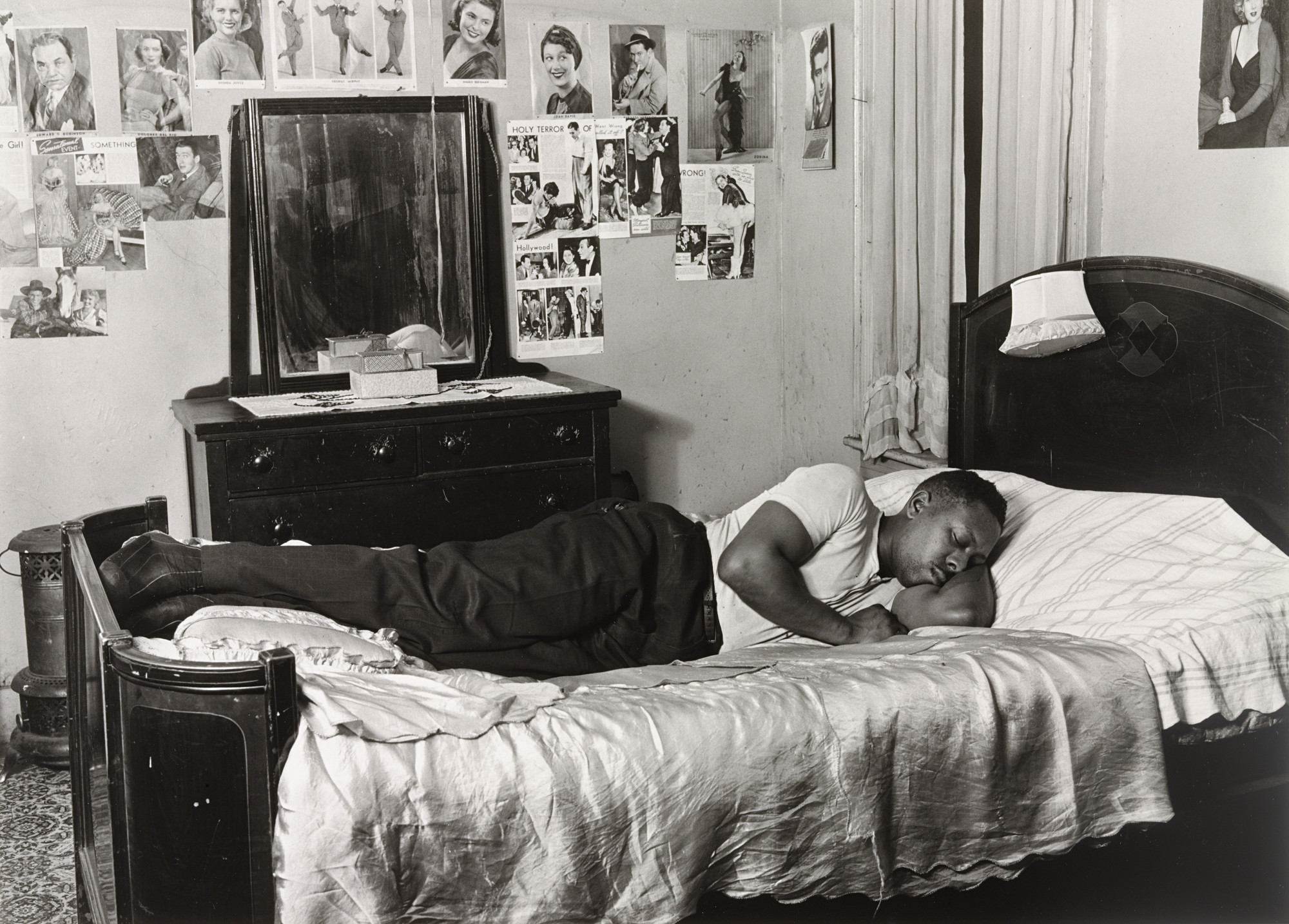 Aaron Siskind. Man in Bed
