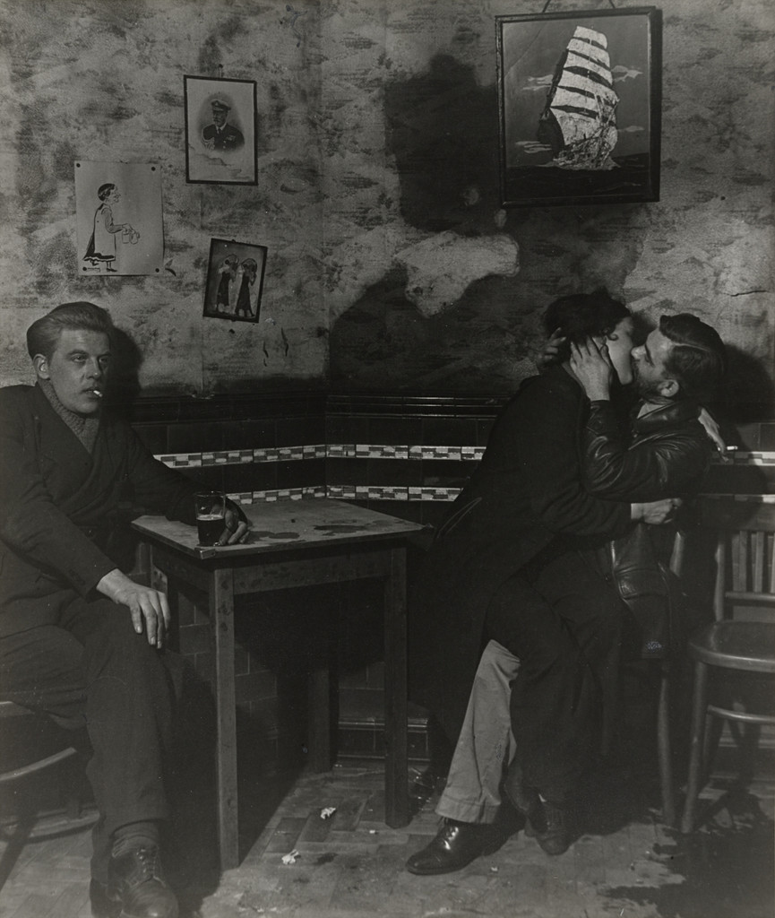 In the Public Bar, at Charlie Brown's, Limehouse