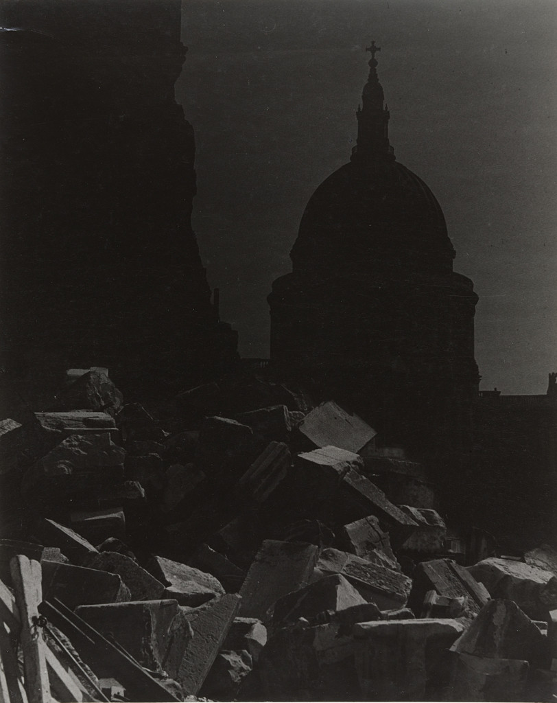 St. Paul's Cathedral in the Moonlight