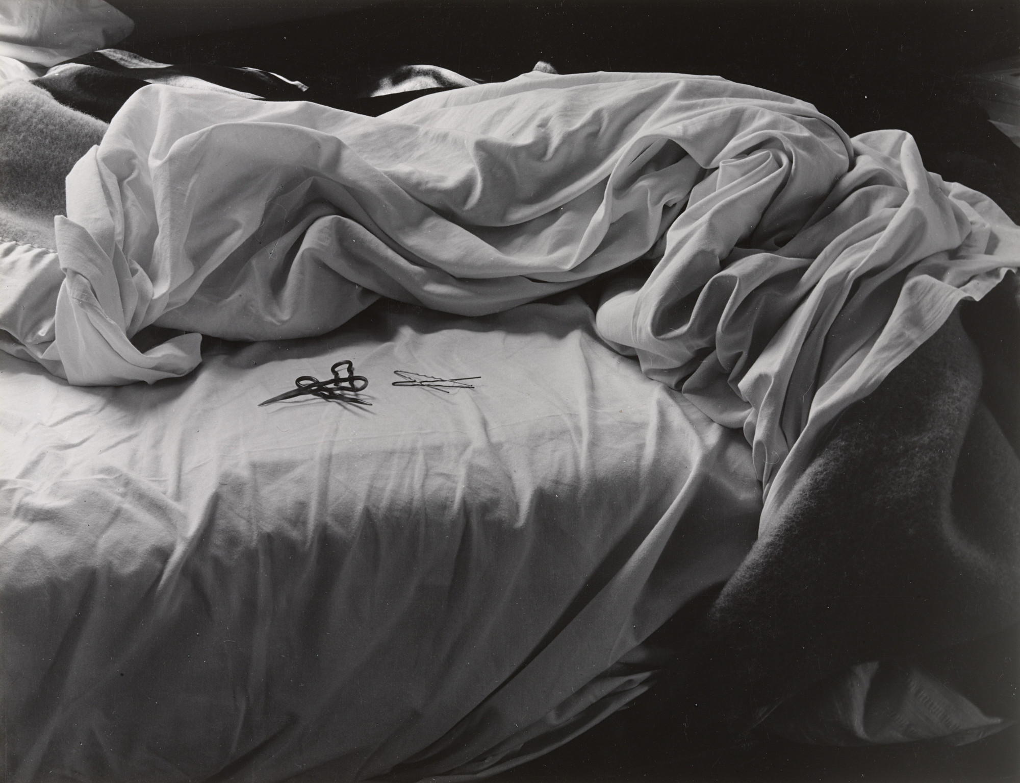 Imogen Cunningham. The Unmade Bed