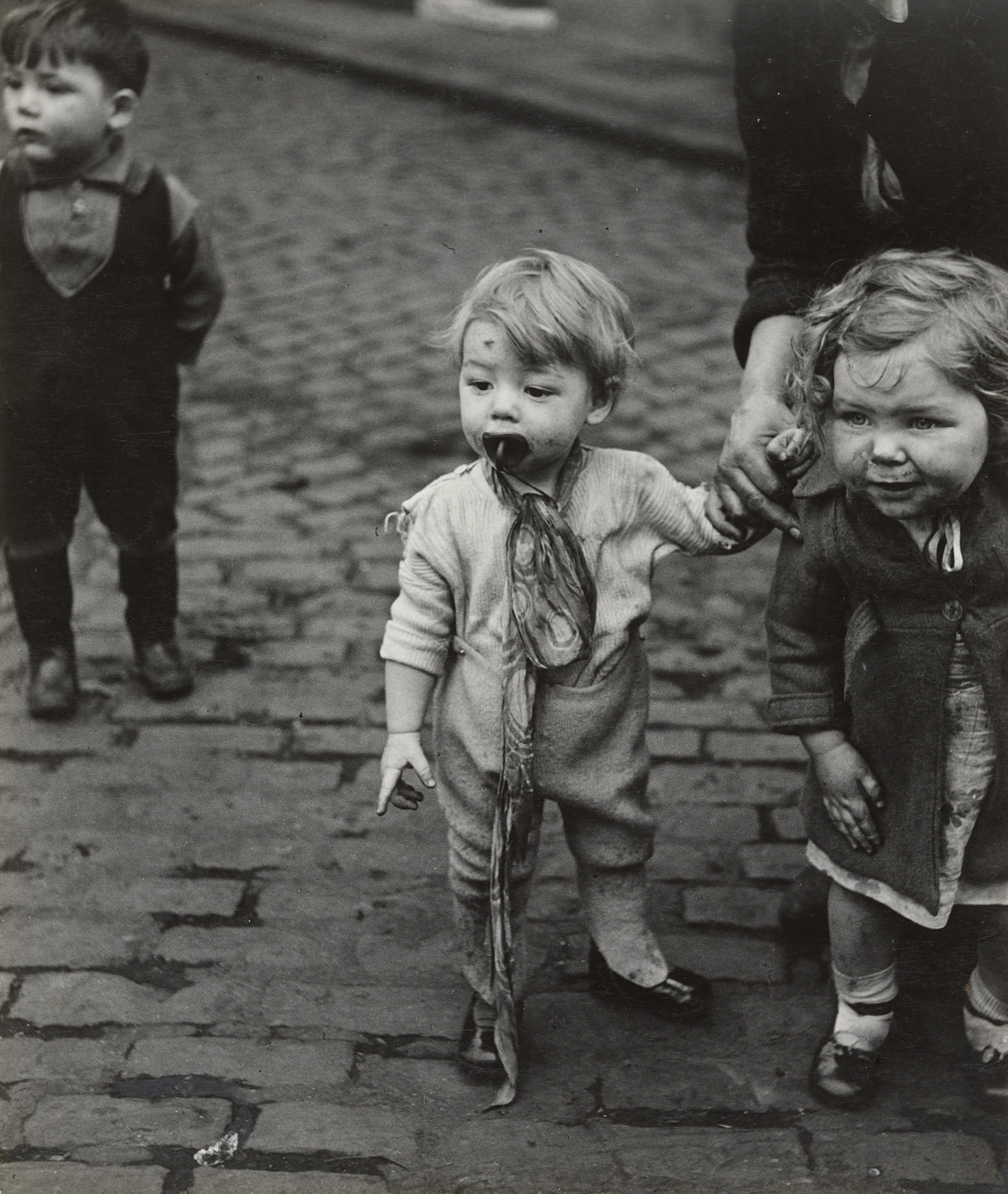 Bill Brandt. Children in Sheffield. 1937