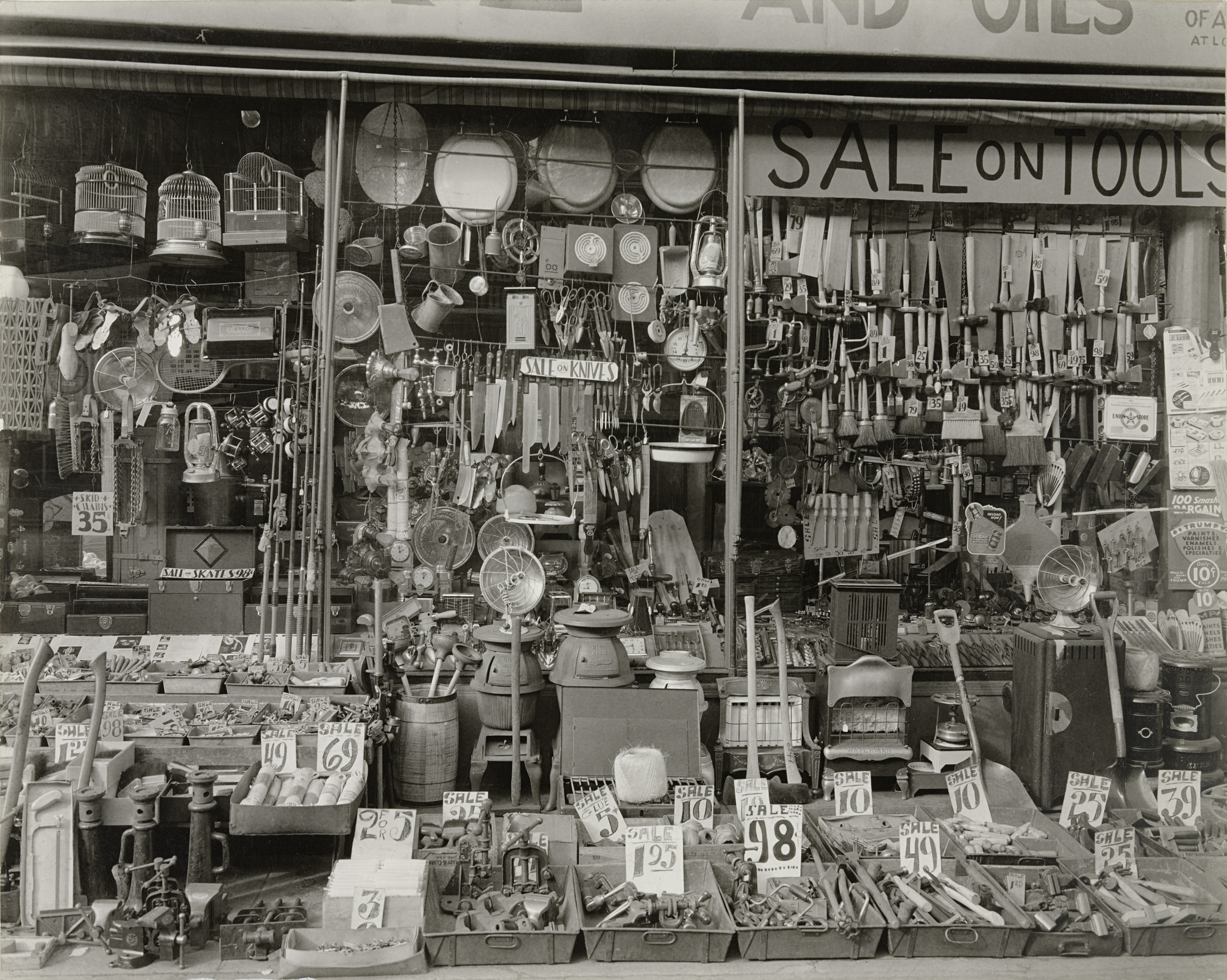 Berenice Abbott. Hardware Store, 316-318 Bowery, Manhattan
