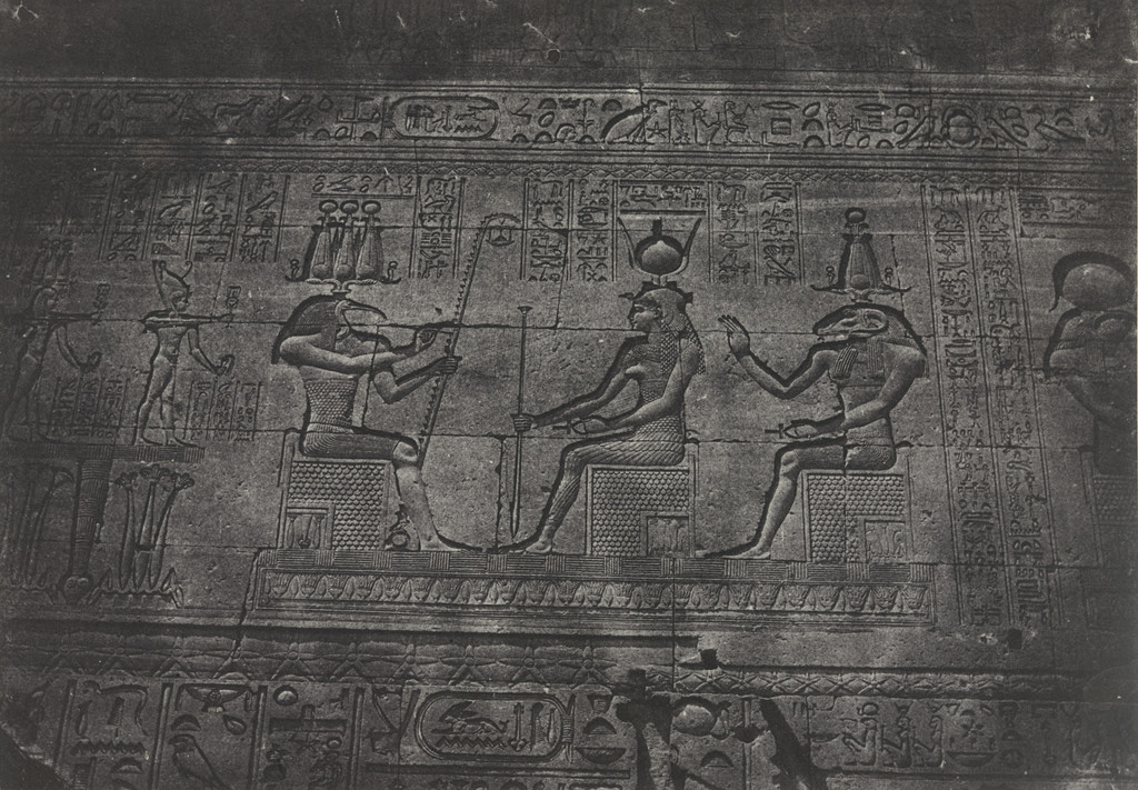 Grand Temple De Denderah, Sculptures de la Façade Postérieure