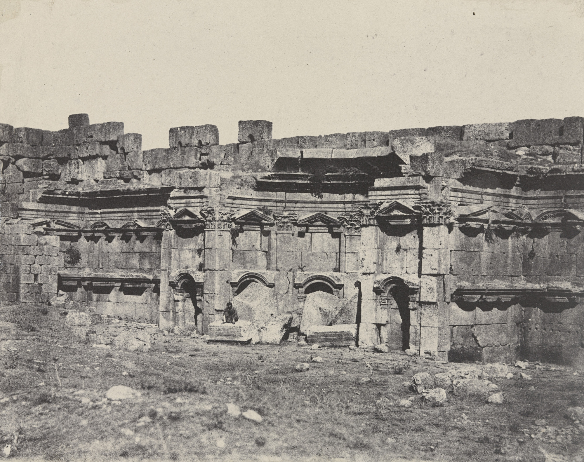 Maxime Du Camp. Baalbeck, Intérieur de L'enceinte des Temples du Soleil et de Jupiter