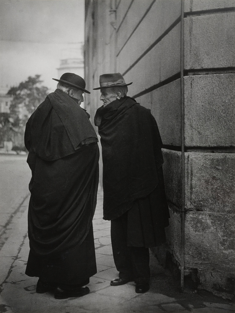 Conversation, Madrid