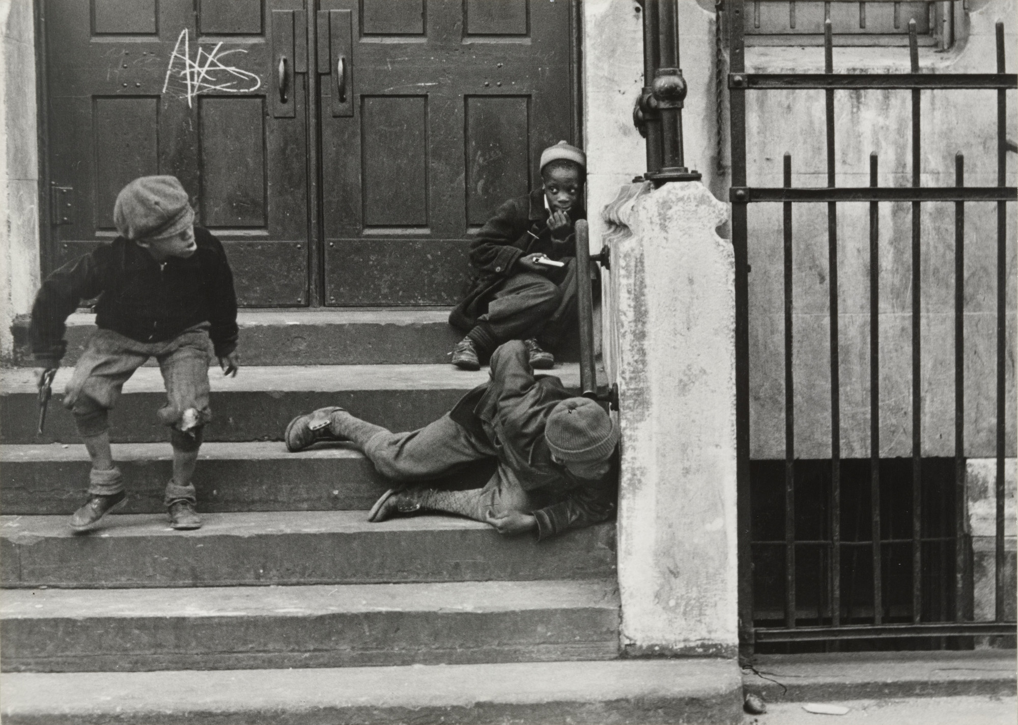 Helen Levitt. New York. 1938