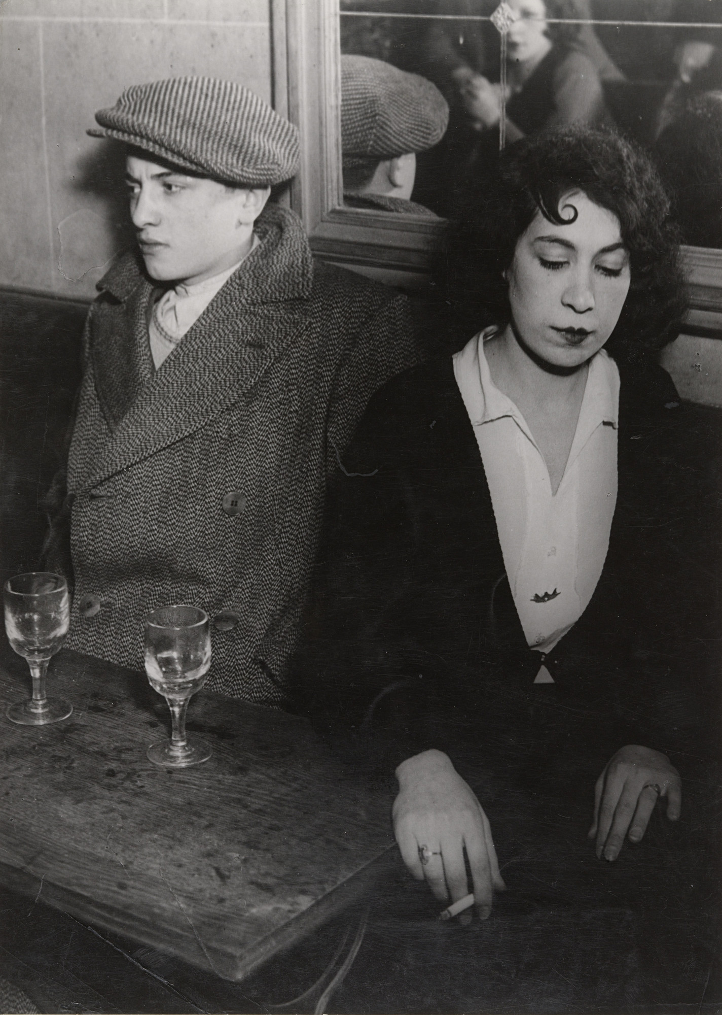 アート・デザイン・音楽 Brassai : For The Love of Paris Brassaï: For the Love of Paris – MOCA Store