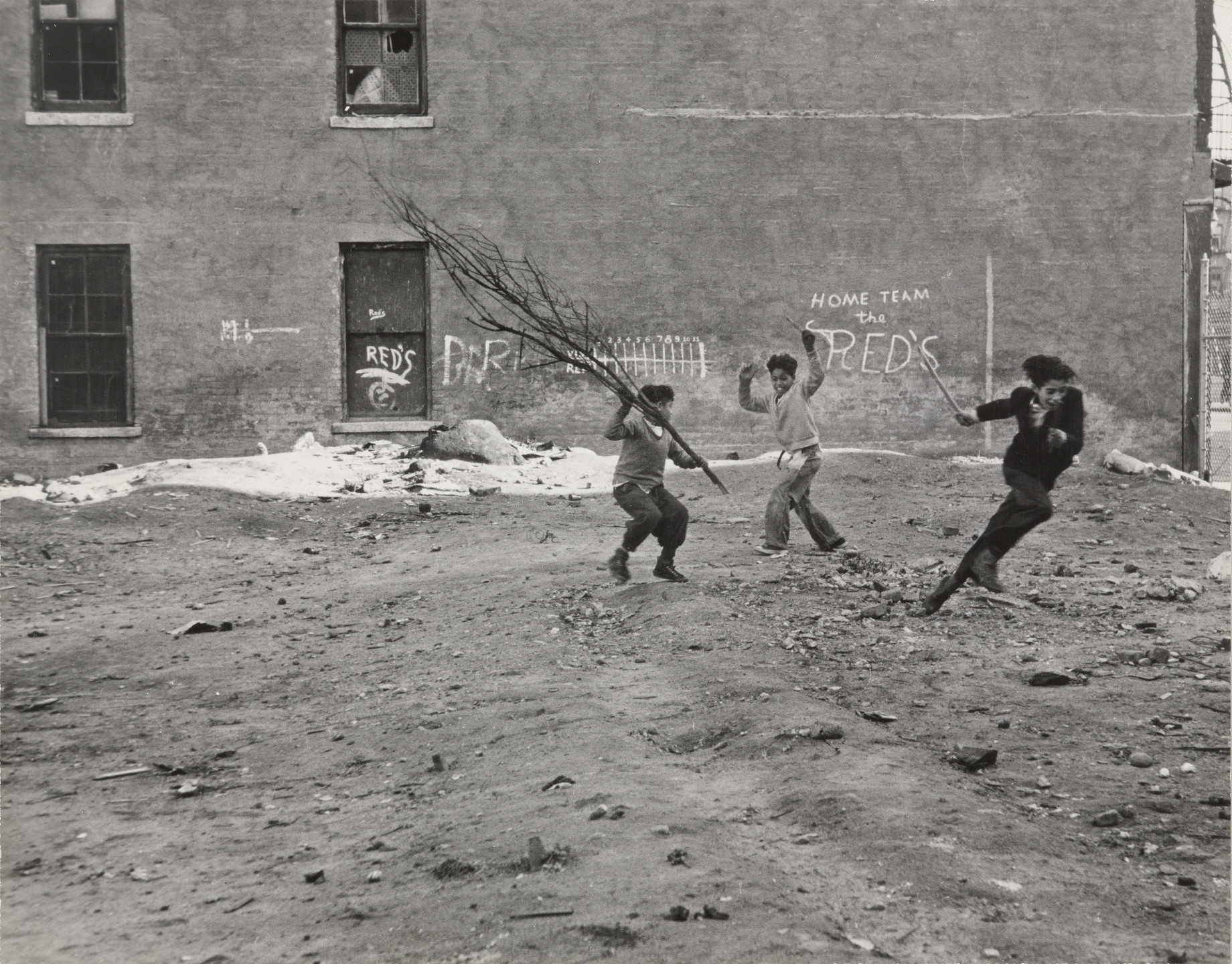 Helen Levitt. New York. 1940