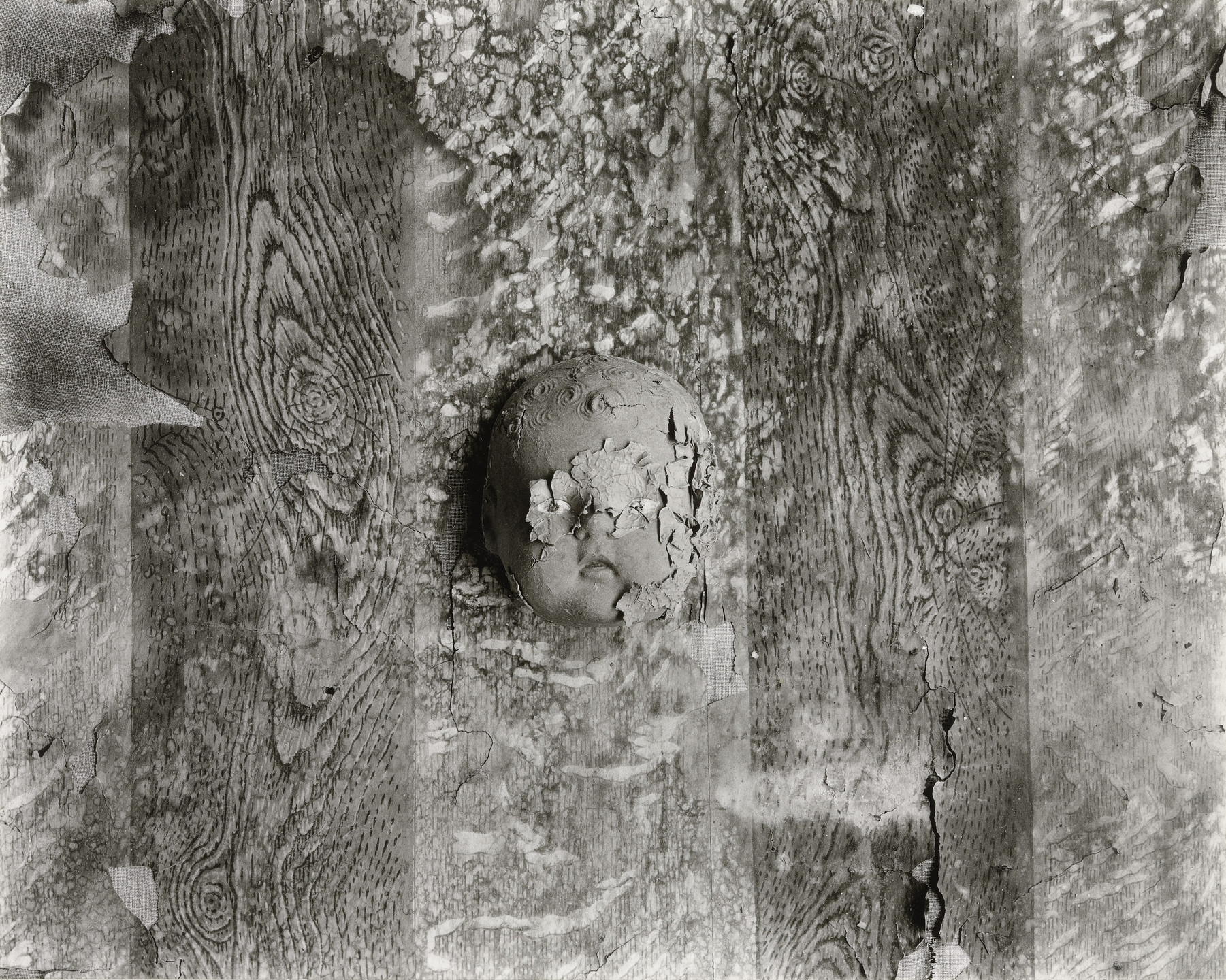 Frederick Sommer. Medallion. 1948