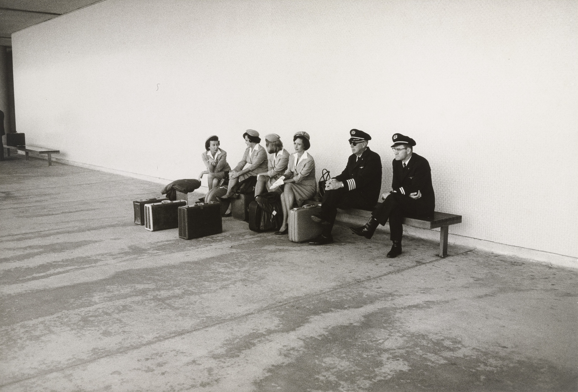 Garry Winogrand. Los Angeles International Airport. 1964 | MoMA
