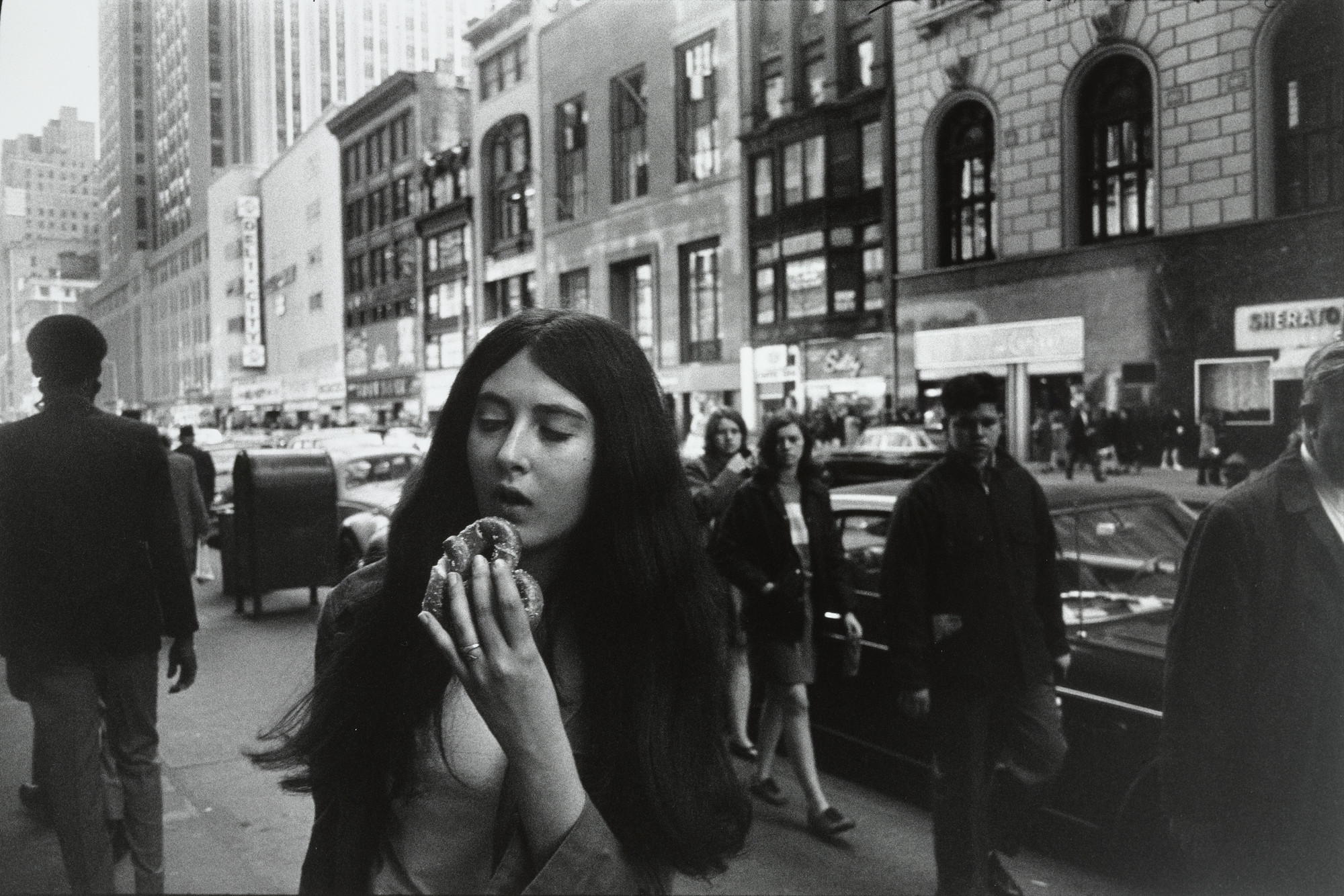 Garry Winogrand. New York from Women are Beautiful. 1968