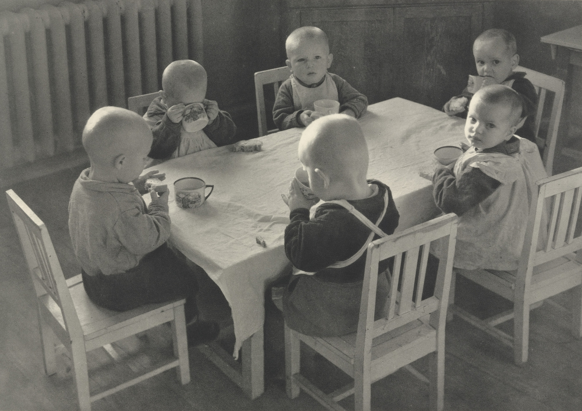 Margaret Bourke-White. Bolshevic Babies in the Nursery: Amo Automobile Factory