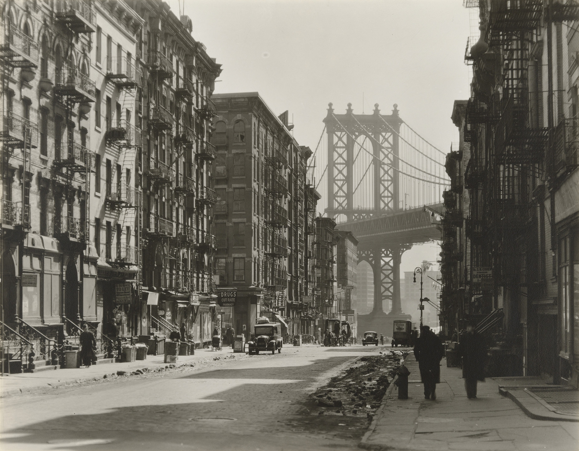 Berenice Abbott. Pike and Henry Streets, Manhattan. March 6, 1936