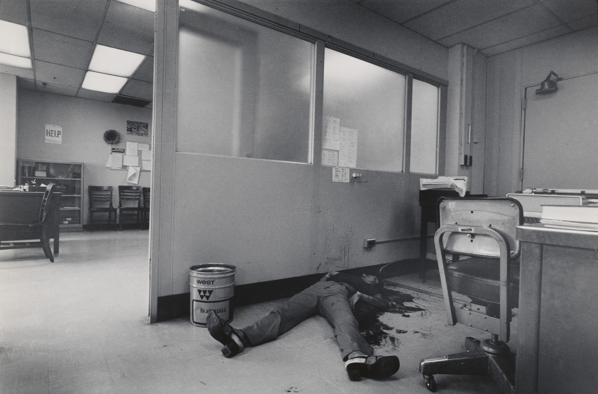 Leonard Freed. New York: Woman killed by her boyfriend at her place of employment. 1972