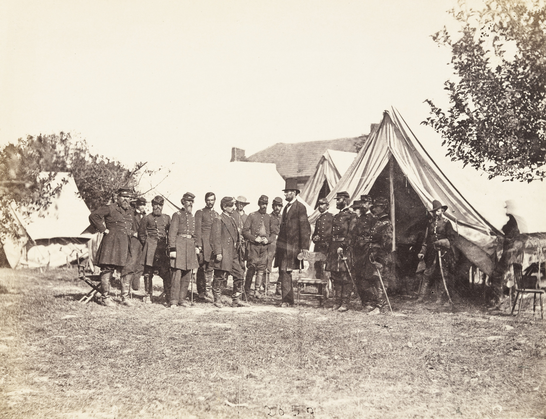 Alexander Gardner. President Lincoln on Battle-Field of Antietam. October 1862