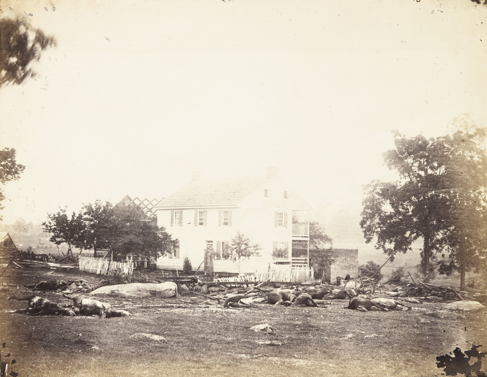 Alexander Gardner, Timothy O'Sullivan. Trossell's House, Battle-Field of Gettysburg