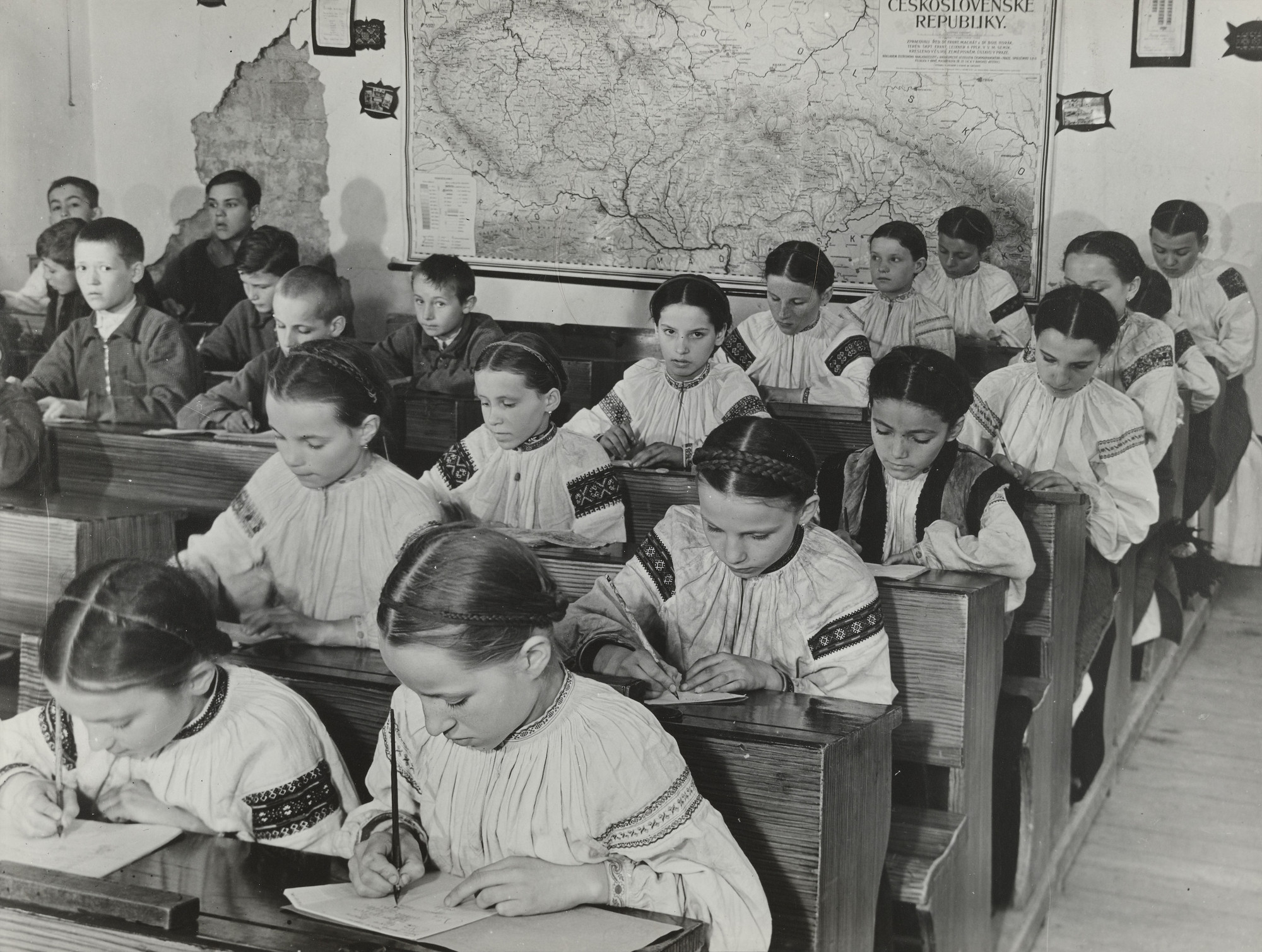 Margaret Bourke-White. School, Carpatho-Ukraine