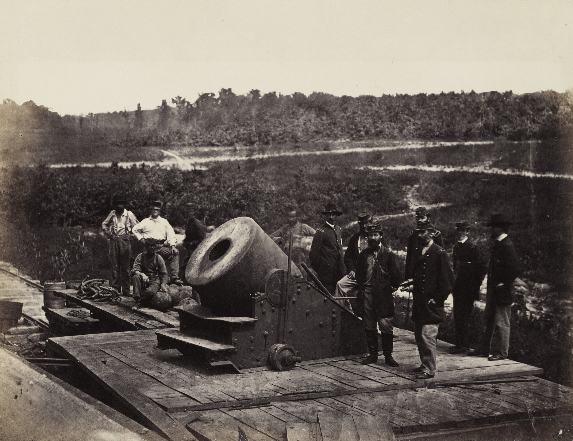 Alexander Gardner. Mortar Dictator, in front of Petersburg. October, 1864