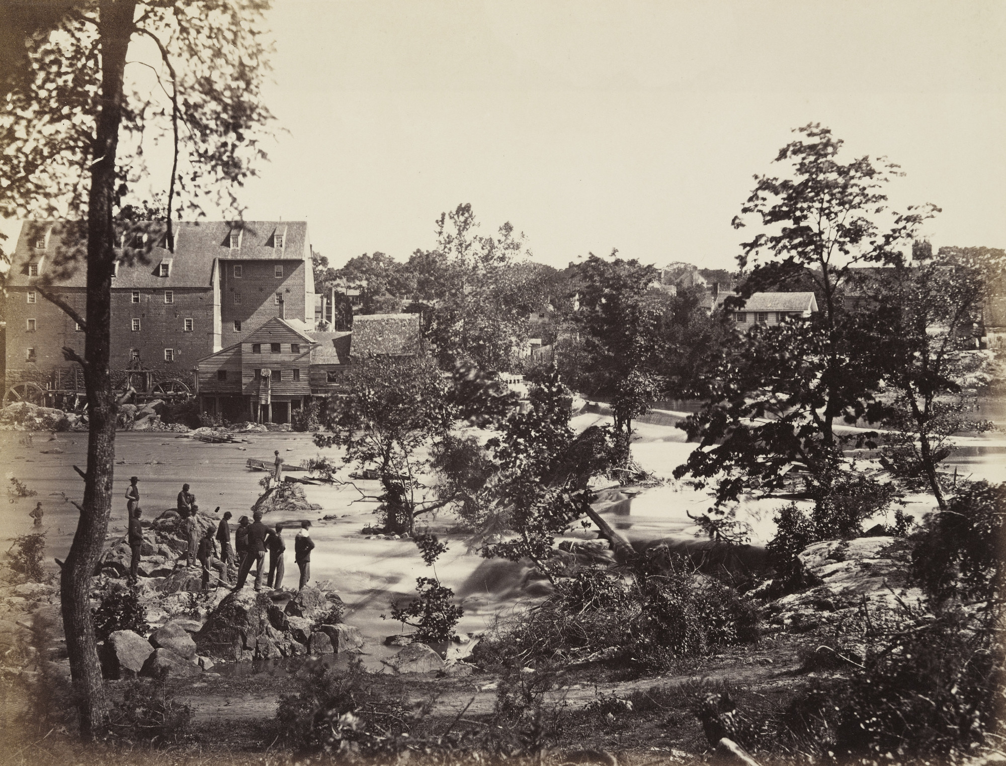 Alexander Gardner, Timothy O'Sullivan. Johnson's Mill, Petersburg, Virginia