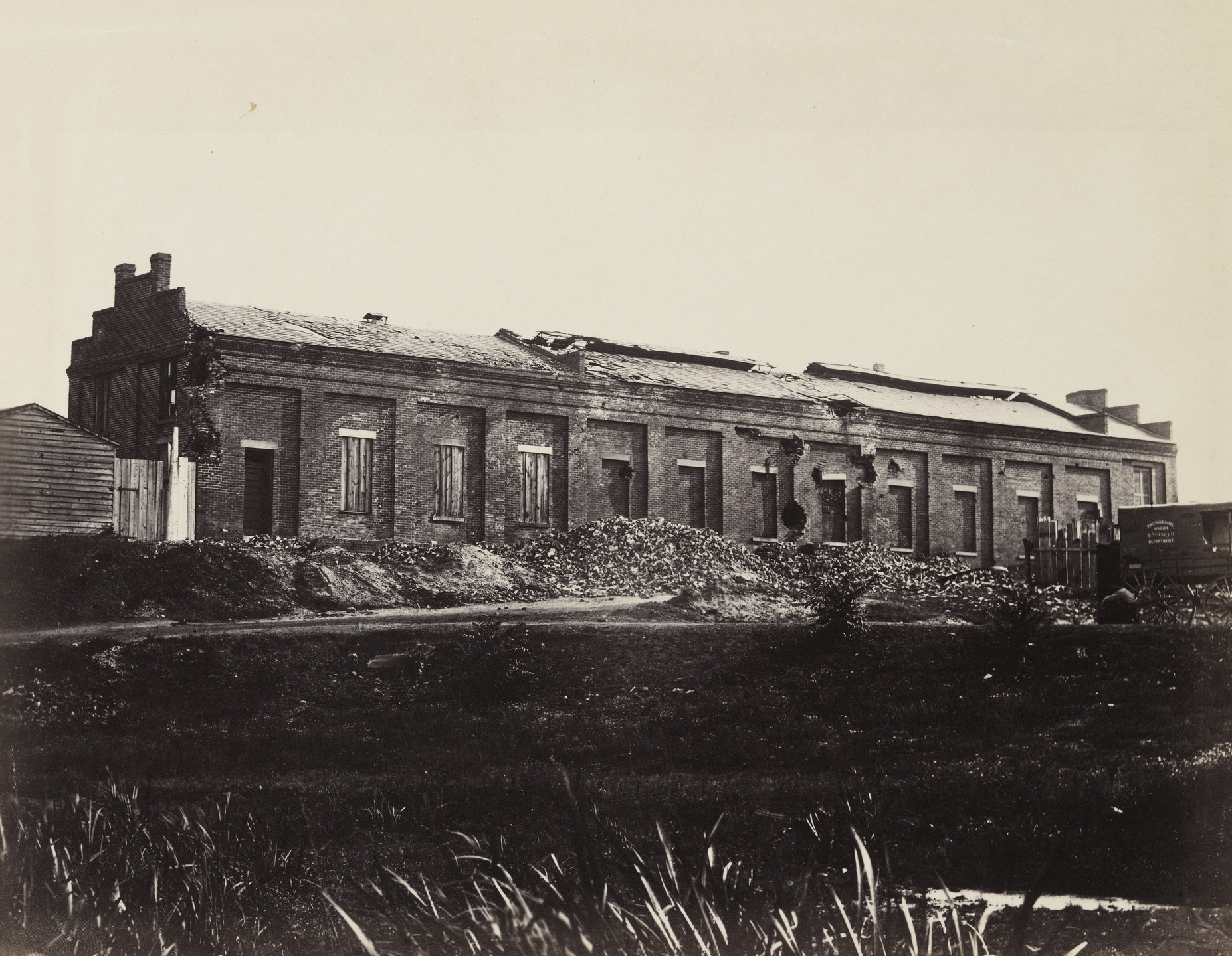 Alexander Gardner, Timothy O&#39;Sullivan. View of the Petersburg Gas Works. May, 1865