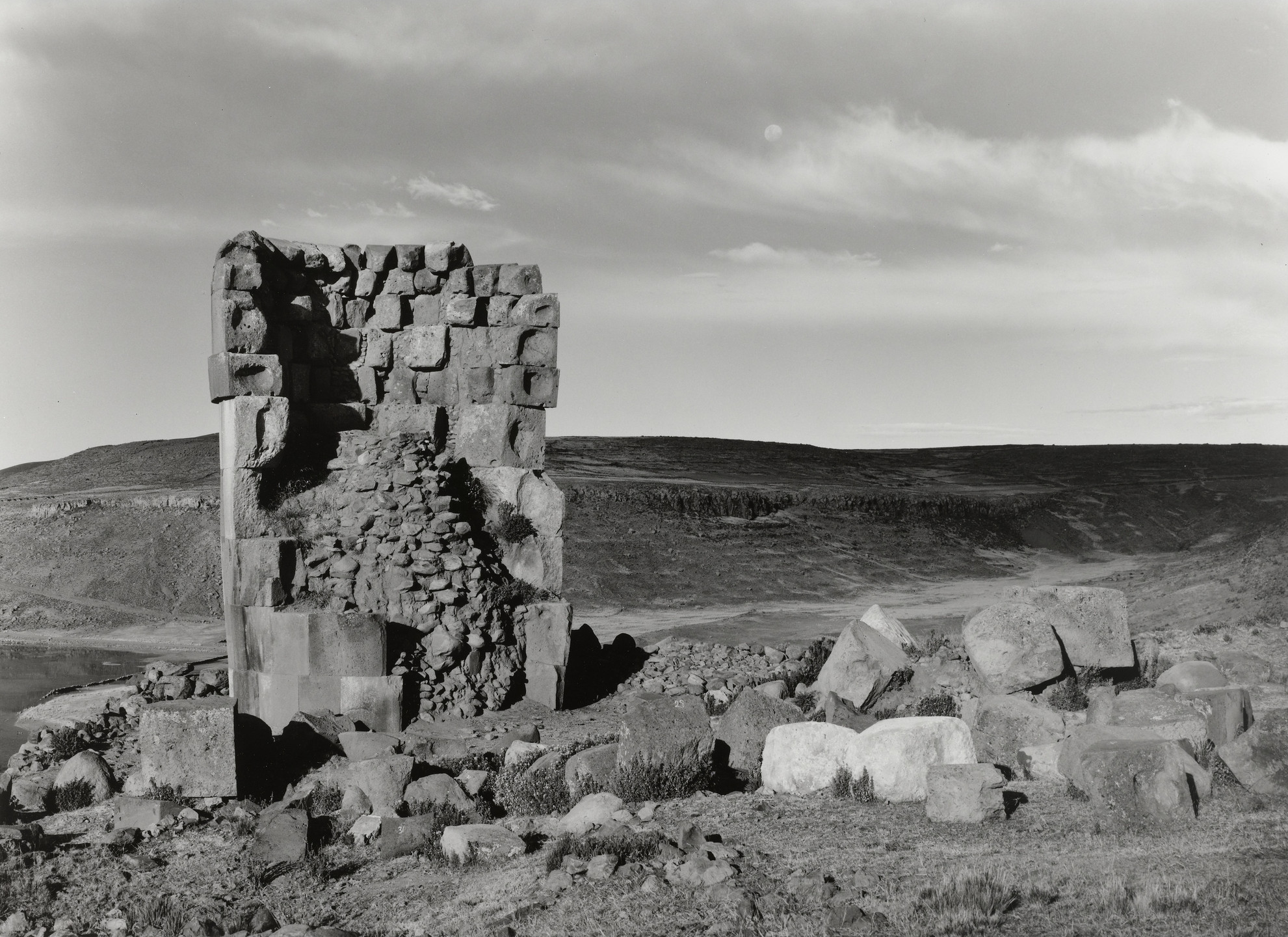 Edward Ranney. Sillustani, Peru. 1975