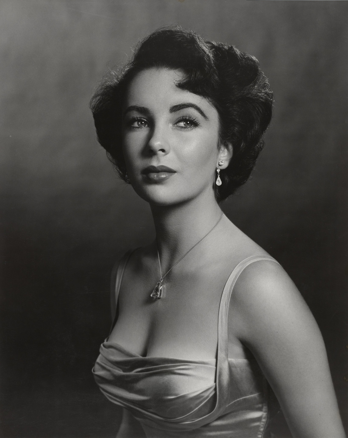 Philippe Halsman. Elizabeth Taylor. 1948
