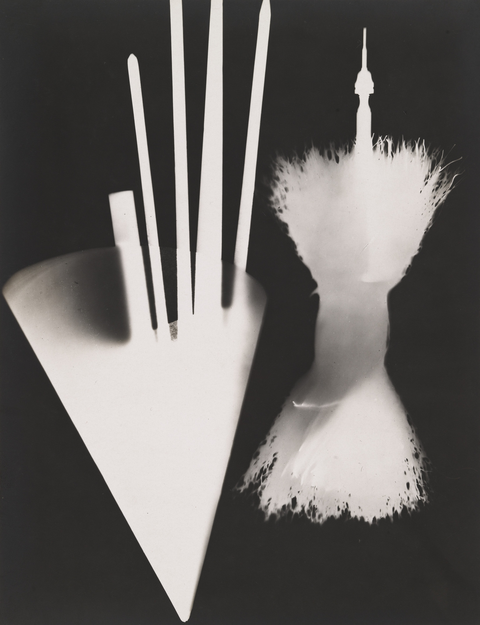 Man Ray (Emmanuel Radnitzky). Untitled (plate 6) from the album Champs Délicieux