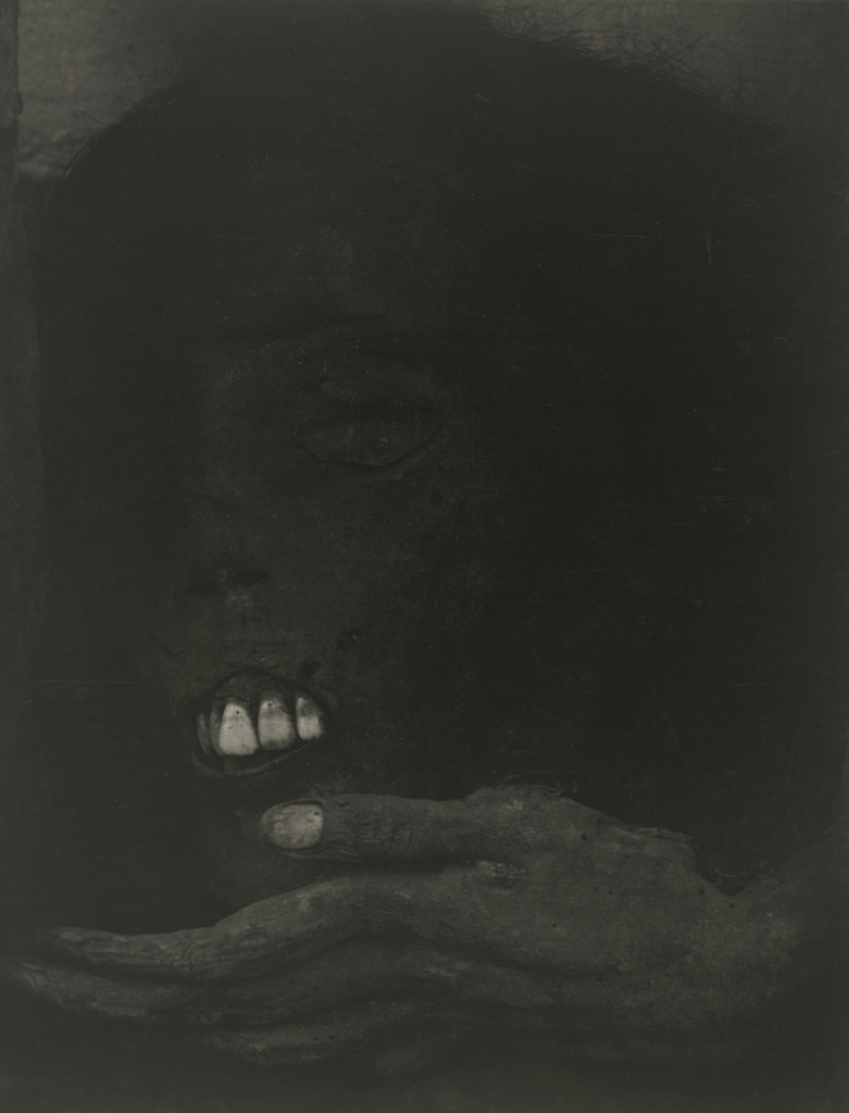 Retrato póstumo (Posthumous Portrait)