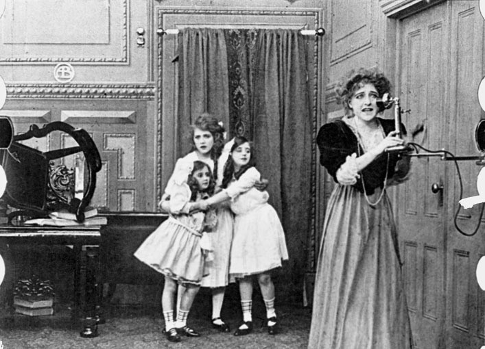 D. W. Griffith. The Lonely Villa. 1909